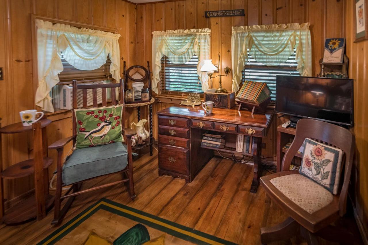 Country Woods Inn غلين روز المظهر الخارجي الصورة